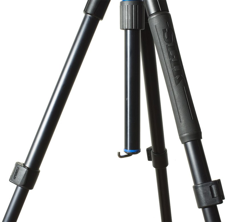Load image into Gallery viewer, Slik Pro AL-523 Tripod