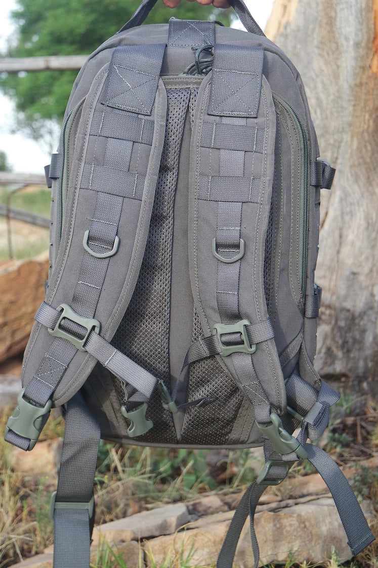 Load image into Gallery viewer, MTG Streamline Backpack - Grey