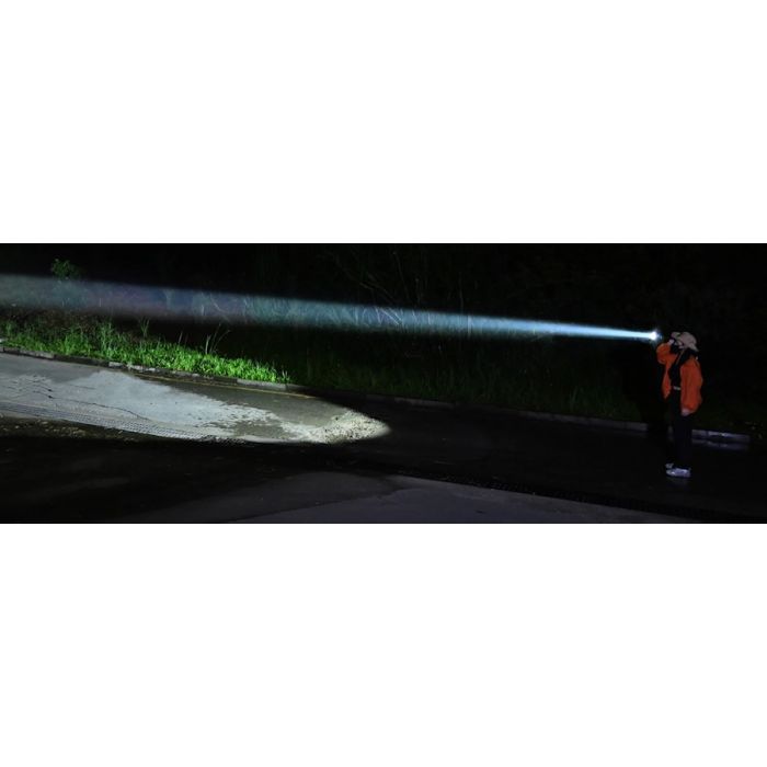 Load image into Gallery viewer, Acebeam P20 Long Range Search Light