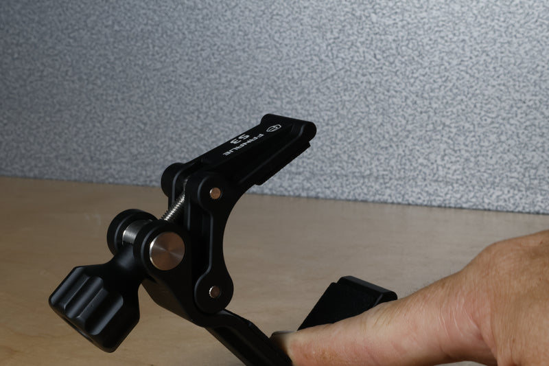 Load image into Gallery viewer, ASMR IronGrip Bino Clamp