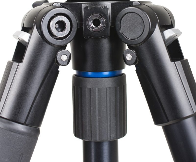 Load image into Gallery viewer, Slik Pro AL-523 Tripod
