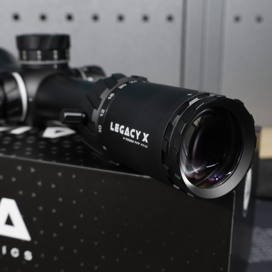 AKRA LEGACY X 4-32x56 FFP MRAD Scope